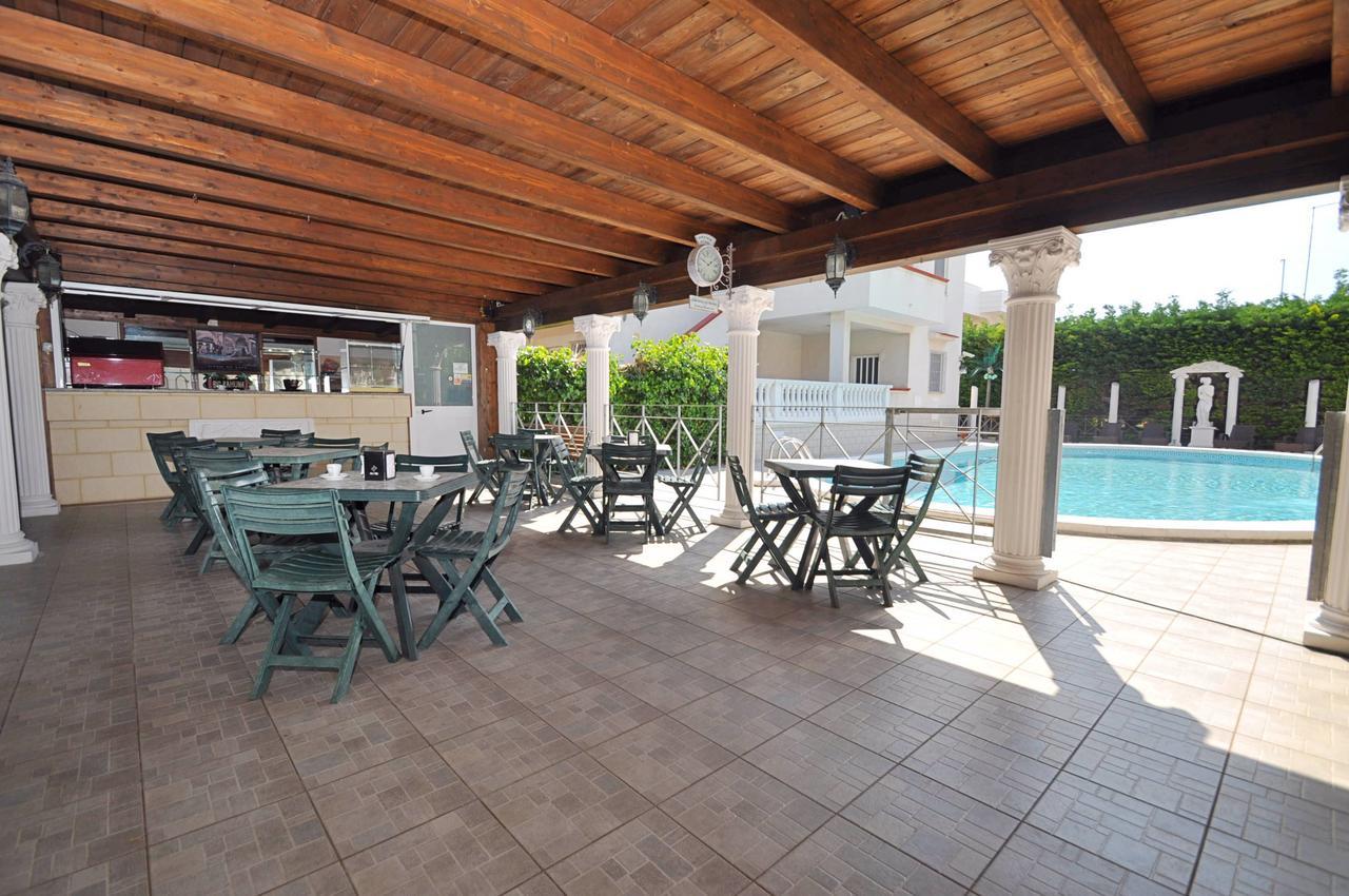 كاروفينيو Residence Mezzaluna المظهر الخارجي الصورة